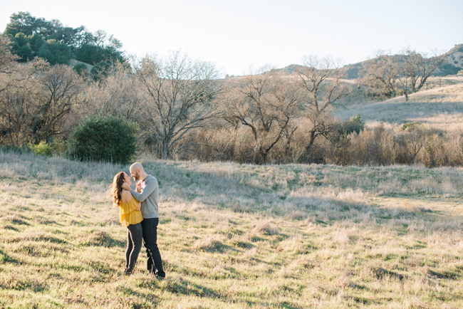 engagement session outfits