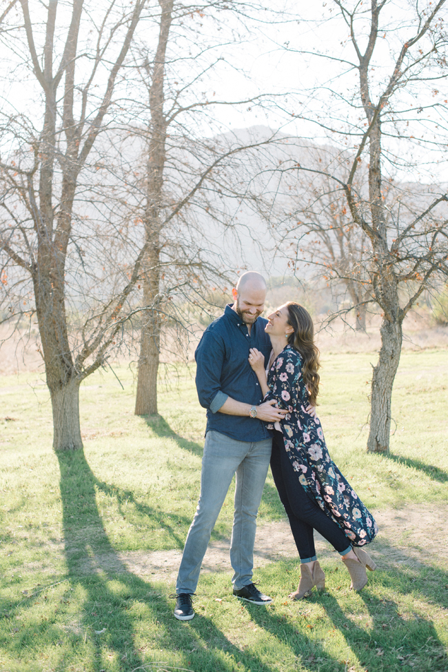 engagement session outfits